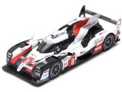 Toyota TS050 HYBRID #8 BUEMI/DAVIDSON/NAKAJIMA 8th 24H LE MANS 2017