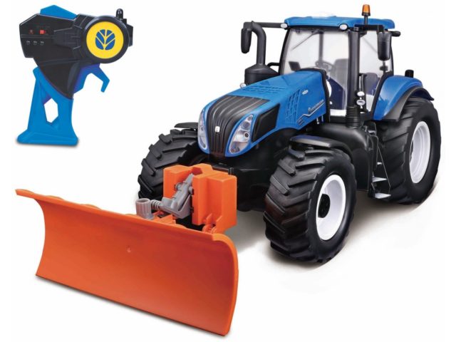 New Holland T8.435 WITH SNOW PLOW 2.4 GHz RADIO CONTROLE (w/o batteries)