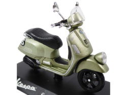 Vespa 6 GIORNI DEL 2017