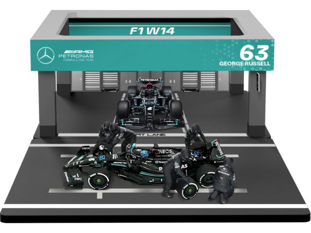 MERCEDES-AMG PETRONAS FORMULA ONE TEAM F1 W14 E PERFORMANCE #63 GEORGE RUSSELL 2023 - PIT PASS SET